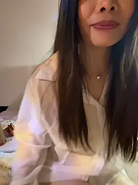 Xiaoyunduo1 online show from April 2026 05:06:02 PM