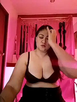 dominalisa online show from May 2026 07:17:01 PM