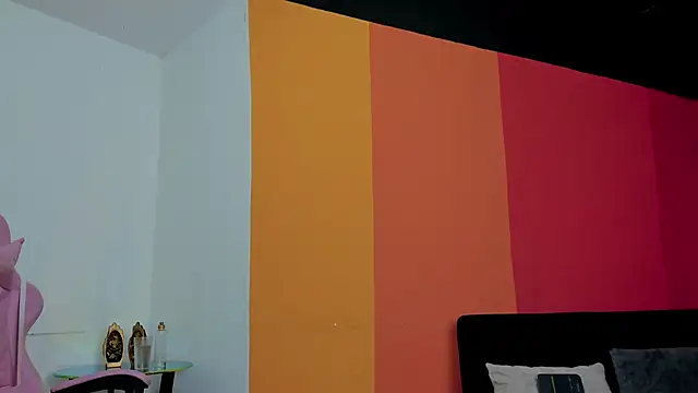 Rowan Cley online show from April 2026 09:39:33 PM