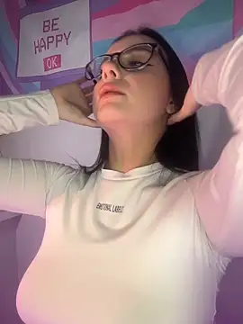 L0LA XO online show from April 2026 05:30:01 PM