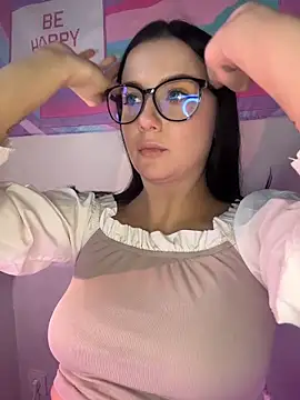 L0LA XO online show from April 2026 12:17:02 PM