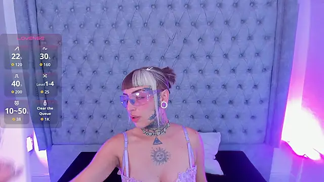 Snapshot of Gyal_Smith chatting on May 2026 03:50:02 AM Gyal Smith online show from May 2026 03:50:02 AM