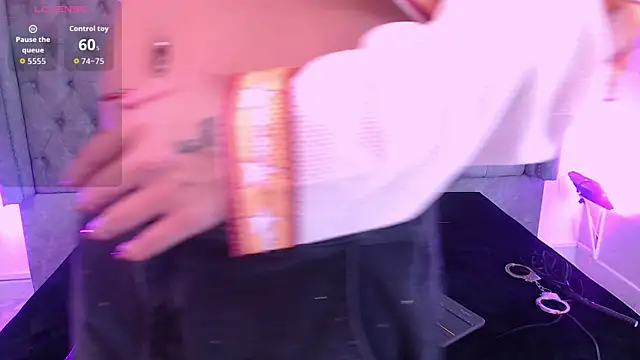 Gyal Smith online show from April 2026 03:41:01 AM