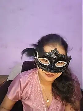 Snapshot of Legend_choice chatting on June 2026 10:44:01 PM Legend choice online show from June 2026 10:44:01 PM