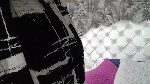 ViviJones online show from June 2026 01:38:02 PM