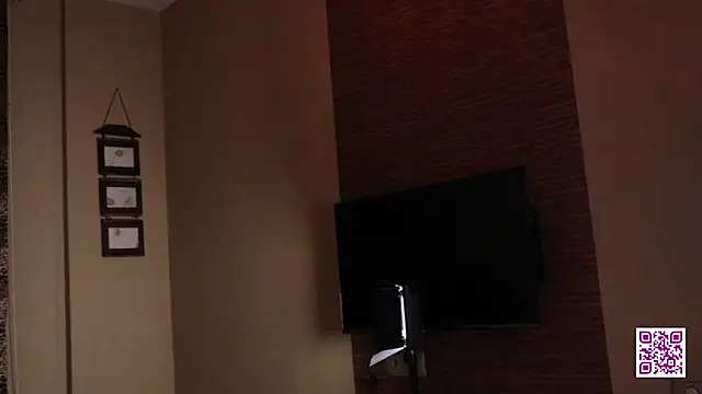 MellowEva online show from April 2026 07:58:02 PM