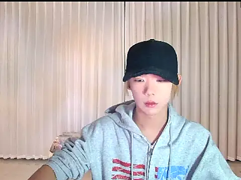 wumei-001 online show from April 2026 12:28:02 PM