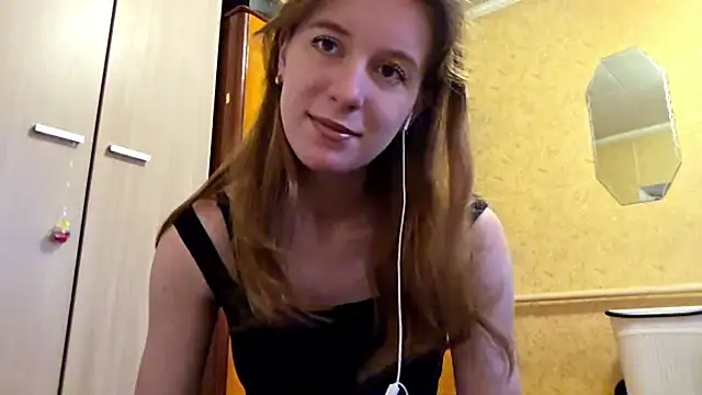 DonnaKuc online show from April 2026 06:19:01 AM