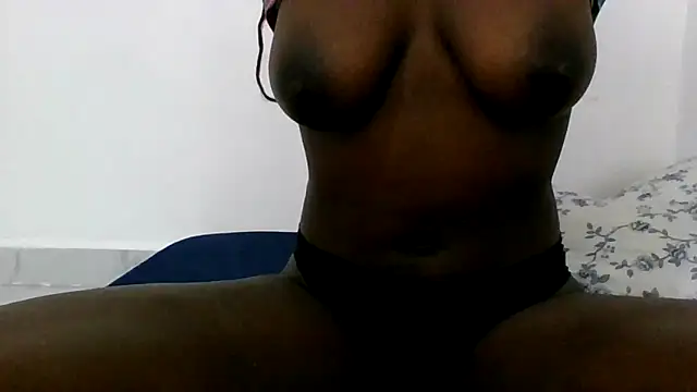 Thandiwe2003 online show from June 2026 05:07:02 AM
