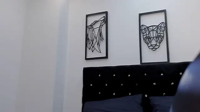 AmaraFontaine online show from April 2026 06:01:02 PM