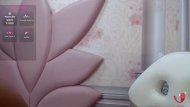 natty natacha online show from April 2026 05:37:01 PM