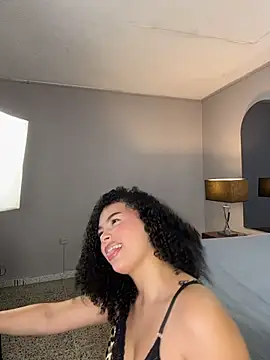 LuxyLux  online show from April 2026 12:02:01 AM