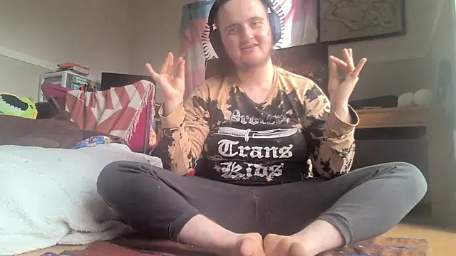 knottyn3bulara online show from April 2026 07:40:02 PM