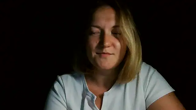 TinaKittyX online show from June 2026 08:04:01 PM