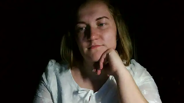 TinaKittyX online show from May 2026 09:40:02 PM