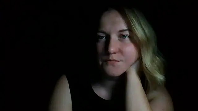 TinaKittyX online show from May 2026 09:13:01 PM