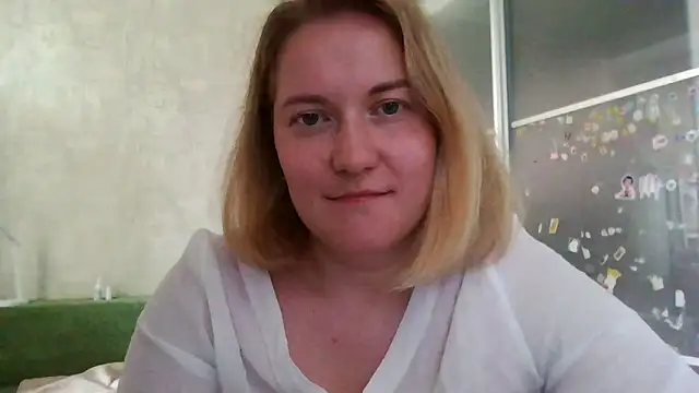 TinaKittyX online show from May 2026 12:01:01 PM