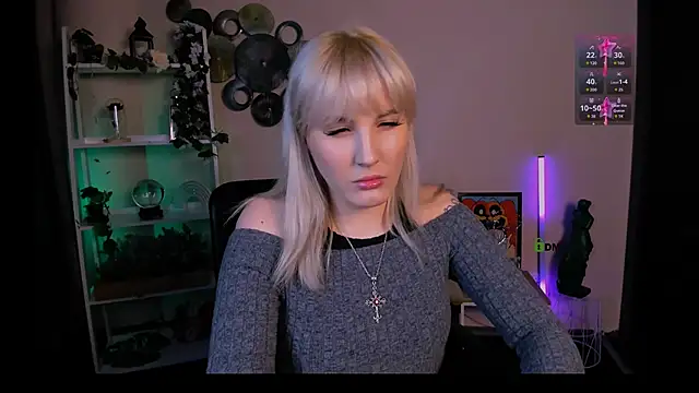 marta smith1 online show from April 2026 07:59:01 PM