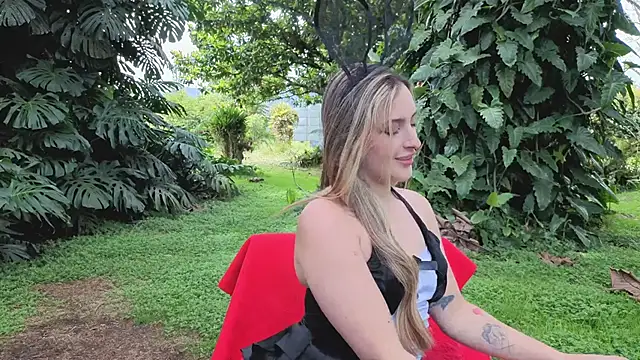 Dionekiss online show from June 2026 04:12:01 PM