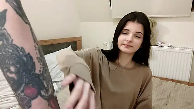 Ivy wise online show from April 2026 06:49:02 PM