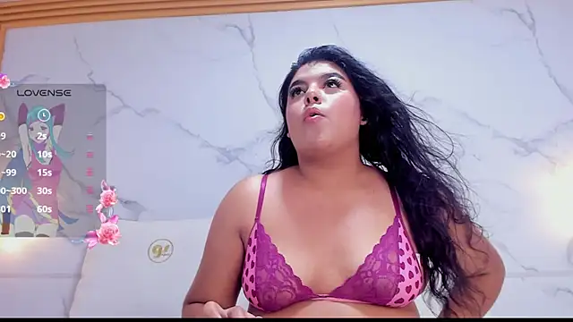 dakota tucci online show from April 2026 03:30:02 AM