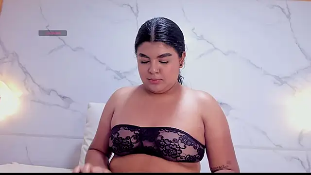 dakota tucci online show from April 2026 07:45:01 AM