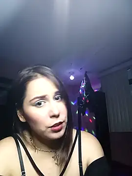 Aurora-Luz online show from April 2026 01:45:01 AM