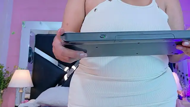 Veronica Nasty  online show from May 2026 07:22:01 PM