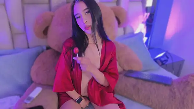 RaquelleValmont online show from April 2026 08:04:01 PM