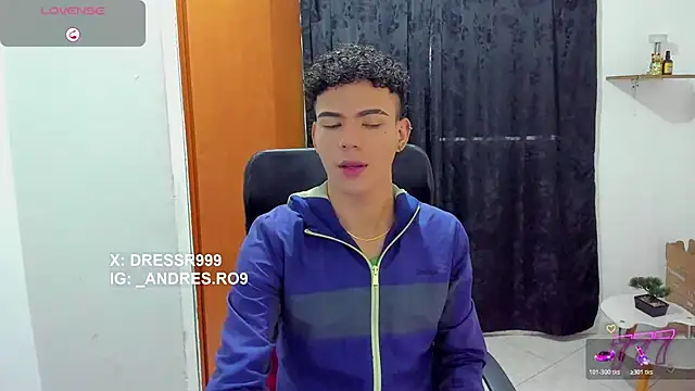 Snapshot of sebascuterouss chatting on July 2026 11:39:01 AM sebascuterouss online show from July 2026 11:39:01 AM