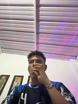 sebascuterouss online show from April 2026 12:41:01 AM