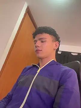 sebascuterouss online show from May 2026 10:18:01 AM