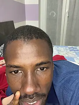 INTRUDERS20 online show from April 2026 06:58:01 PM