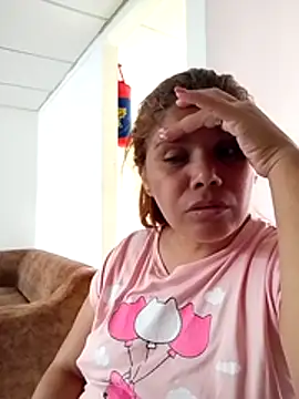 Zafiro MD online show from June 2026 02:33:01 PM