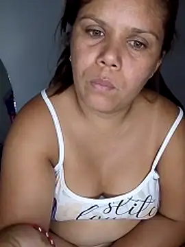 Snapshot of Zafiro_MD chatting on April 2026 12:29:02 PM Zafiro MD online show from April 2026 12:29:02 PM