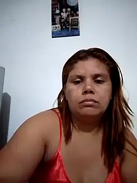 Snapshot of Zafiro_MD chatting on May 2026 11:38:01 AM Zafiro MD online show from May 2026 11:38:01 AM