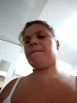 Snapshot of Zafiro_MD chatting on April 2026 01:08:02 PM Zafiro MD online show from April 2026 01:08:02 PM