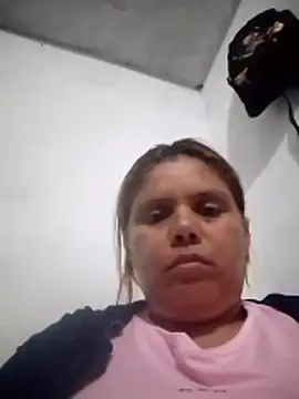 Snapshot of Zafiro_MD chatting on May 2026 11:43:01 PM Zafiro MD online show from May 2026 11:43:01 PM
