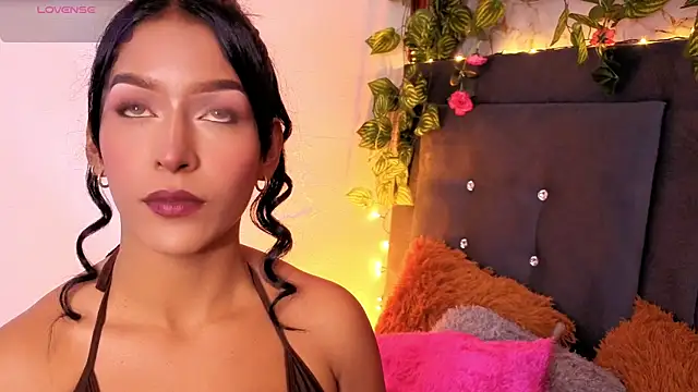 Alisse Storm online show from April 2026 12:33:01 PM