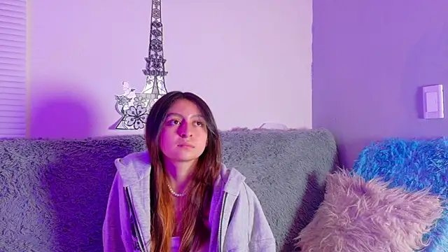 Lala fluffy online show from April 2026 07:58:02 PM