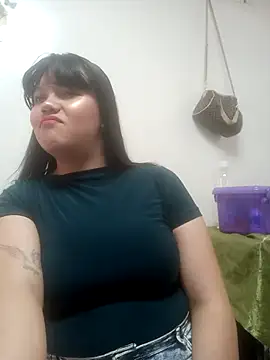 ScarletVibe online show from April 2026 02:18:02 PM