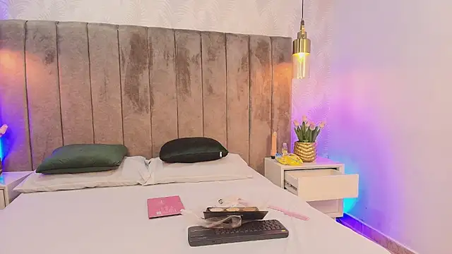 Pocahontas 606 online show from April 2026 07:51:01 PM