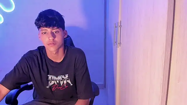 dante martinez online show from April 2026 08:53:02 PM