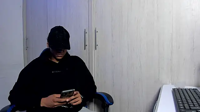 dante martinez online show from April 2026 08:26:02 PM