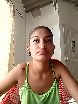 Lyra Siren online show from April 2026 04:46:02 PM