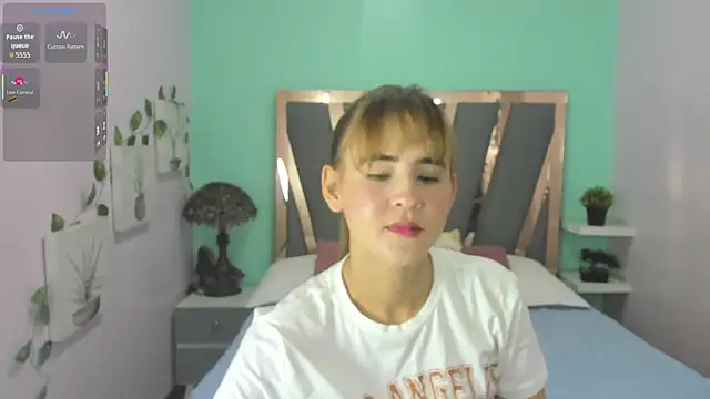 Alina Valmont online show from May 2026 02:28:02 PM