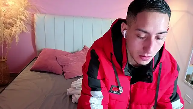 jhan vassilis online show from April 2026 06:00:02 PM