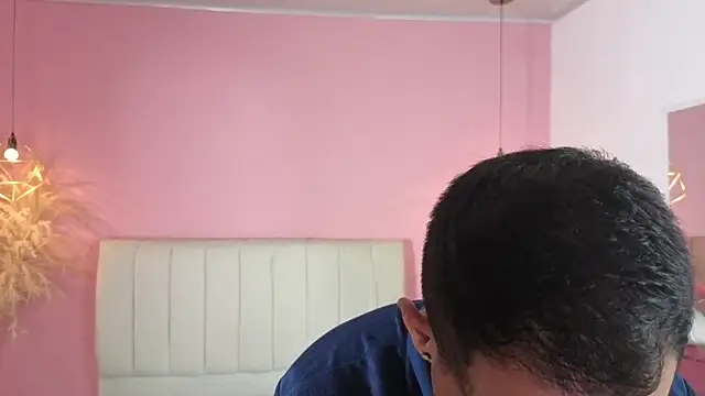 jhan vassilis online show from April 2026 11:06:01 PM