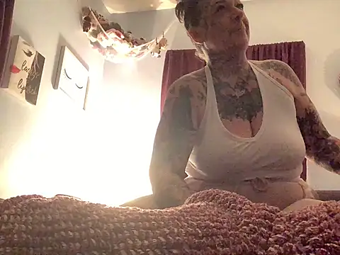 Kitty bang online show from April 2026 09:13:02 AM