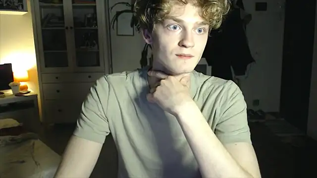 Daniel Yumm online show from April 2026 08:10:02 PM